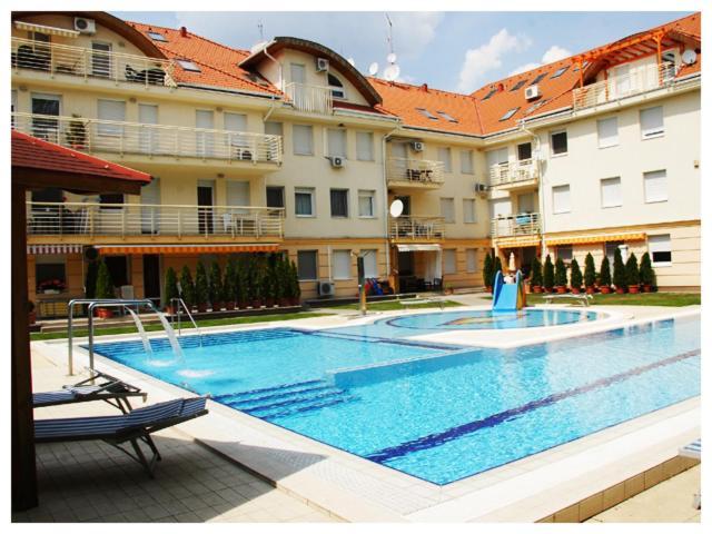 Carpe Diem Apartment Hajdúszoboszló Extérieur photo