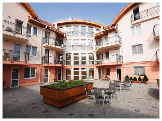 Carpe Diem Apartment Hajdúszoboszló Extérieur photo